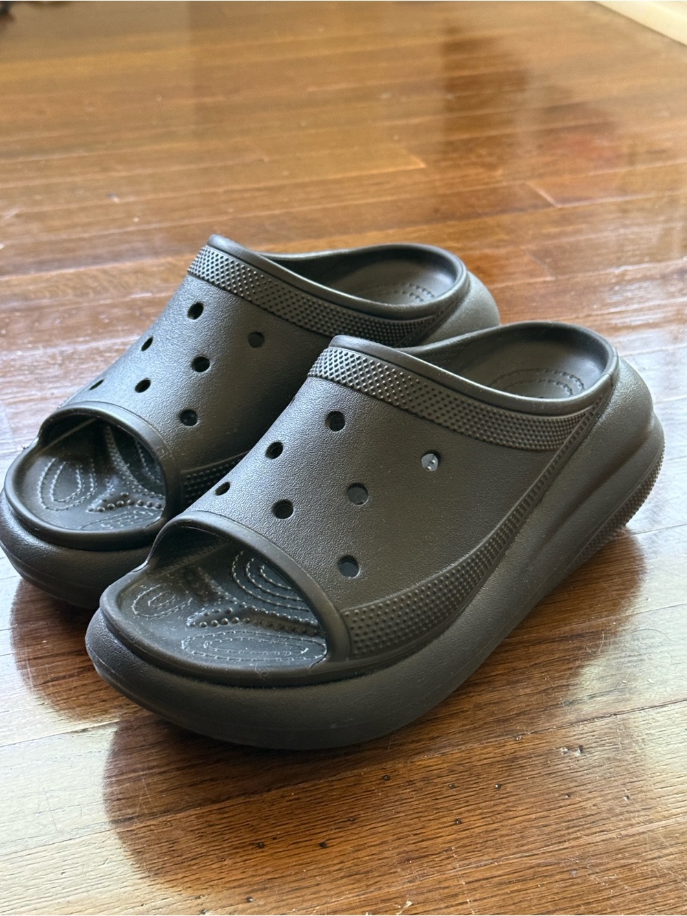 Black Slip-On Chunky Clog Sandals Crush Slide Crocs